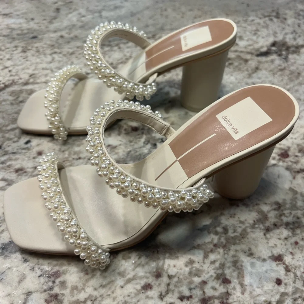 NEW never worn Dolce Vita Noel Heels. Size 8.5 - Picture 4 of 8